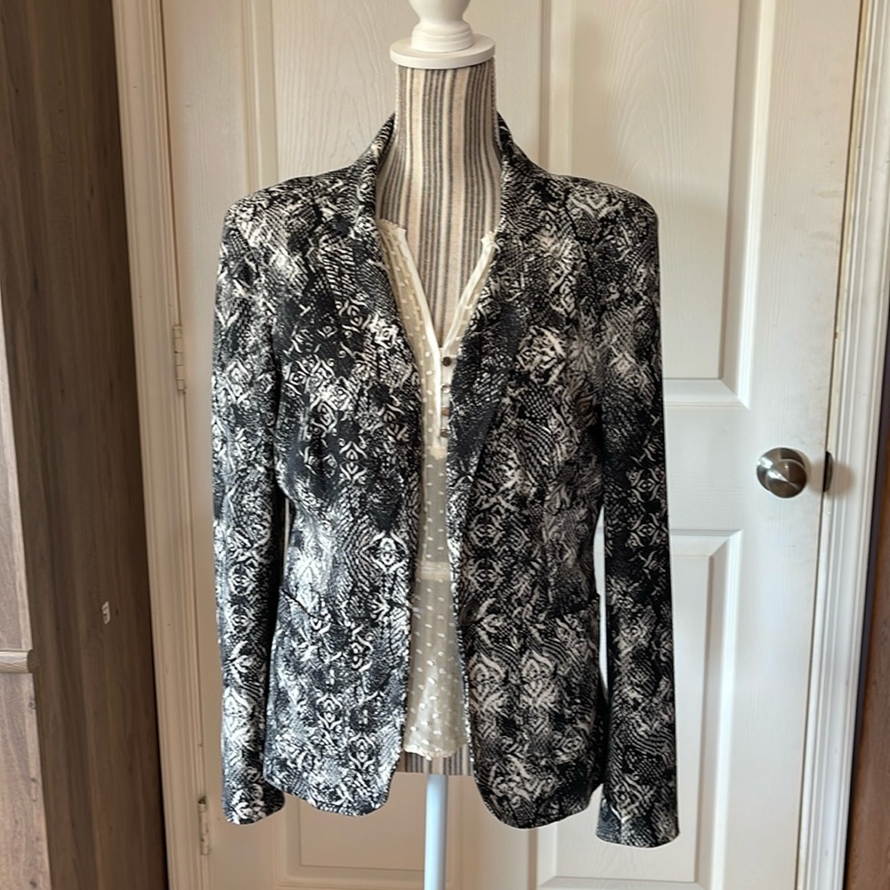Lace print L size women jacket